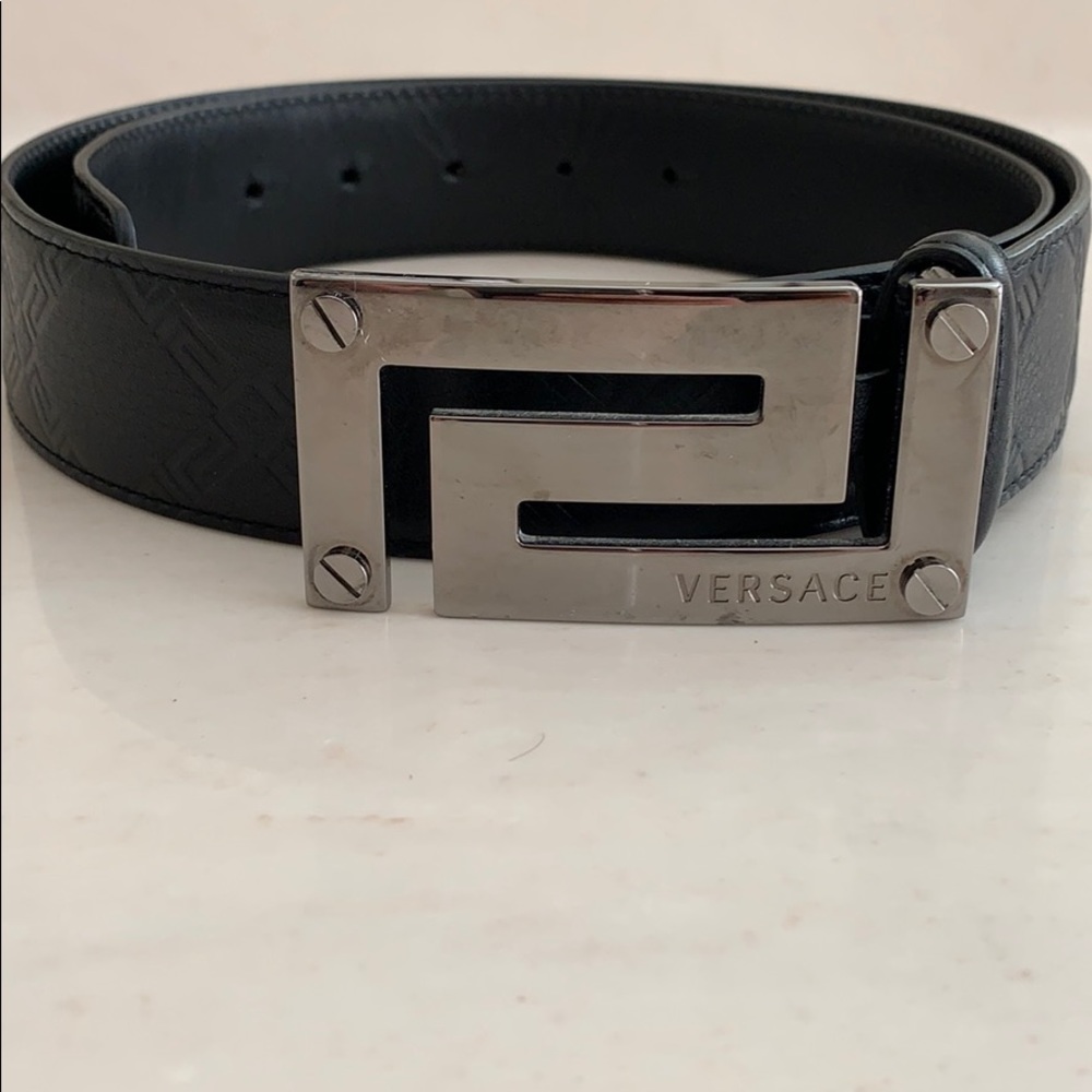 Versace belt size 90